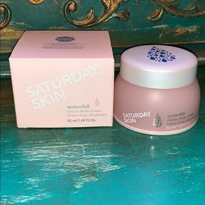 Saturday Skin Waterfall Glacier Water Cream